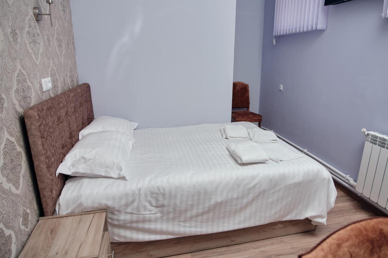 Ro Metro Aparthotel Gyumri Eksteriør bilde