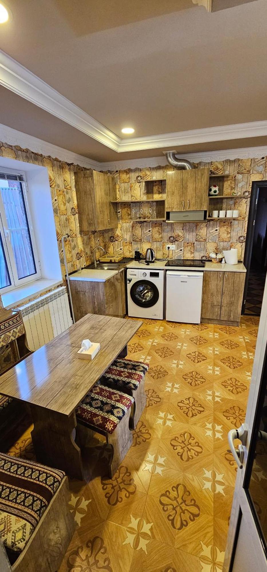 Ro Metro Aparthotel Gyumri Eksteriør bilde